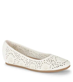 Baretraps Flats & Loafers-Chika Casual Flat Cream