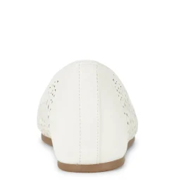 Baretraps Flats & Loafers-Chika Casual Flat Cream