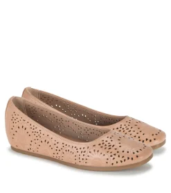 Baretraps Flats & Loafers-Chika Casual Flat Rouge