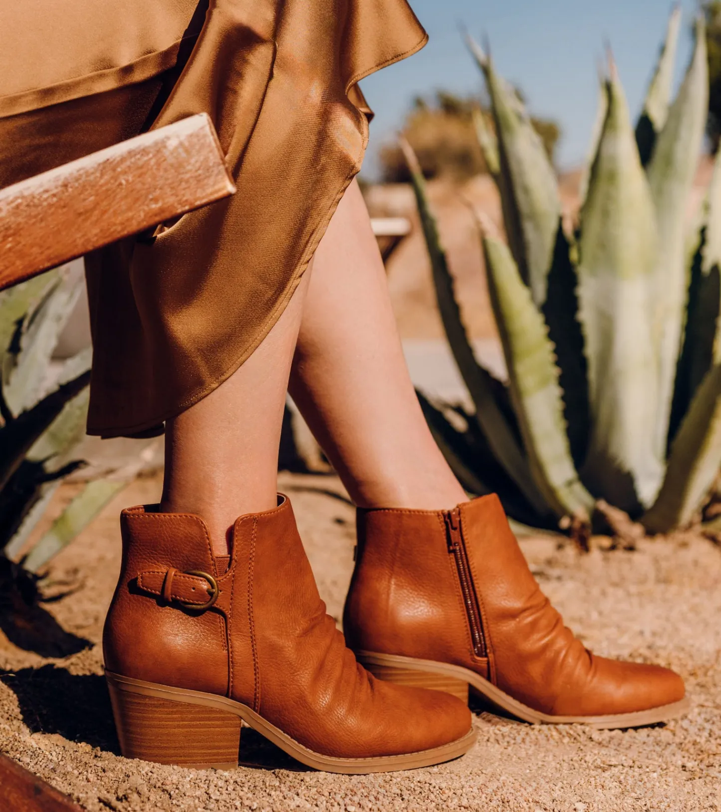 Baretraps Booties-Linnea Block Heel Bootie LightRust