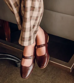 Baretraps Flats & Loafers|Dress Shoes-Teagan Mary Jane Flat Bloodstone